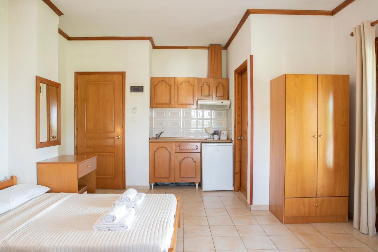 Gravanis Studios Platamonas Exterior photo